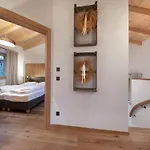 In Neukirchen Near Slopes * Нойкирхен-ам-Гросфенедигер