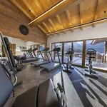 In Neukirchen Near Slopes * Нойкирхен-ам-Гросфенедигер